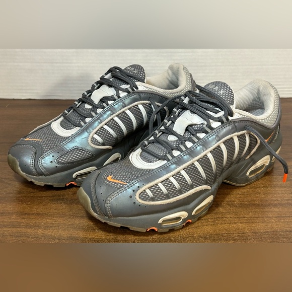 Other - Nike Men's Size 10 Tailwind 4 Dark Grey Total Orange Athletic Running Shoes